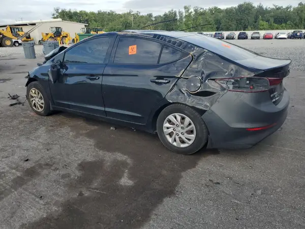 5NPD74LF3JH352157 2018 HYUNDAI ELANTRA - Image 2