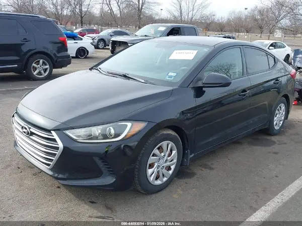 5NPD74LF3JH354524 2018 HYUNDAI ELANTRA - Image 2
