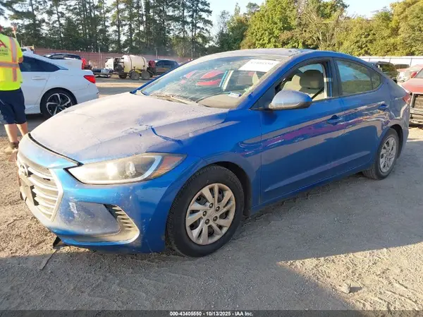 5NPD74LF3JH354538 2018 HYUNDAI ELANTRA - Image 2