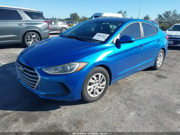 5NPD74LF3JH355303 2018 HYUNDAI ELANTRA - Image 2
