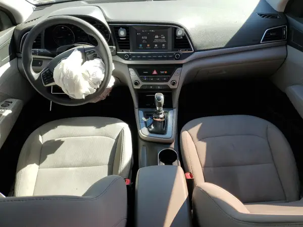 5NPD74LF3JH360548 2018 HYUNDAI ELANTRA - Image 8