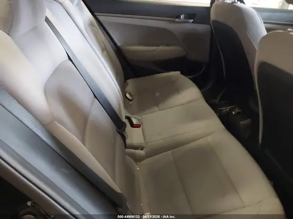5NPD74LF3JH369816 2018 HYUNDAI ELANTRA - Image 8