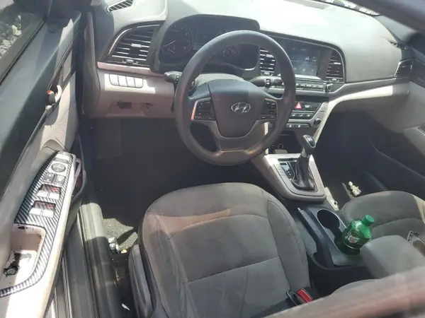 5NPD74LF3JH379956 2018 HYUNDAI ELANTRA - Image 8