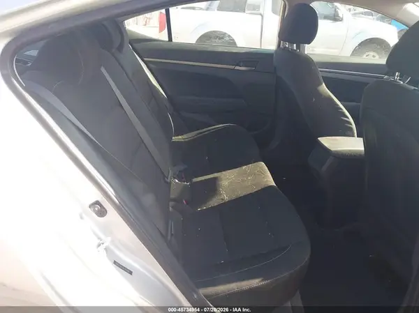 5NPD74LF3JH382601 2018 HYUNDAI ELANTRA - Image 8