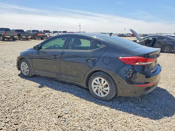5NPD74LF3JH389466 2018 HYUNDAI ELANTRA - Image 2