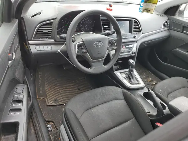 5NPD74LF3JH402412 2018 HYUNDAI ELANTRA - Image 8