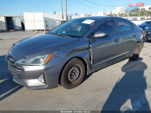 5NPD74LF3KH406154 2019 HYUNDAI ELANTRA - Image 2