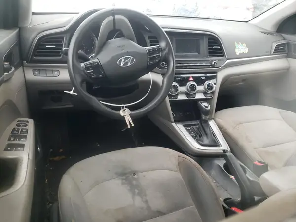 5NPD74LF3KH412326 2019 HYUNDAI ELANTRA - Image 8