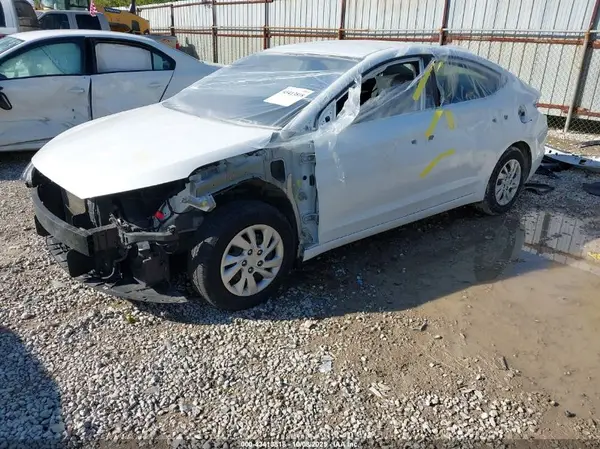 5NPD74LF3KH415341 2019 HYUNDAI ELANTRA - Image 2