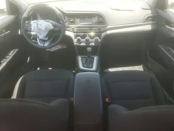 5NPD74LF3KH423701 2019 HYUNDAI ELANTRA - Image 8