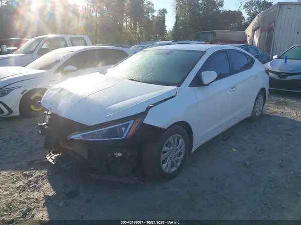5NPD74LF3KH429790 2019 HYUNDAI ELANTRA - Image 2
