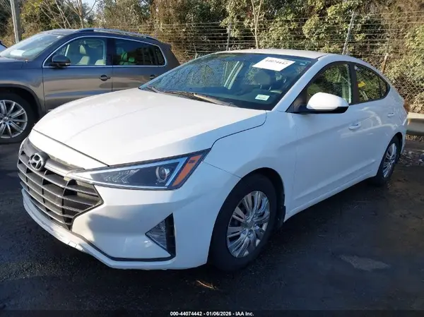 5NPD74LF3KH433399 2019 HYUNDAI ELANTRA - Image 2