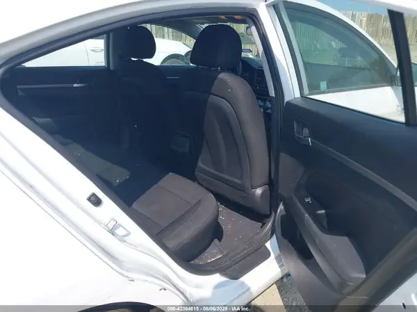 5NPD74LF3KH435704 2019 HYUNDAI ELANTRA - Image 8