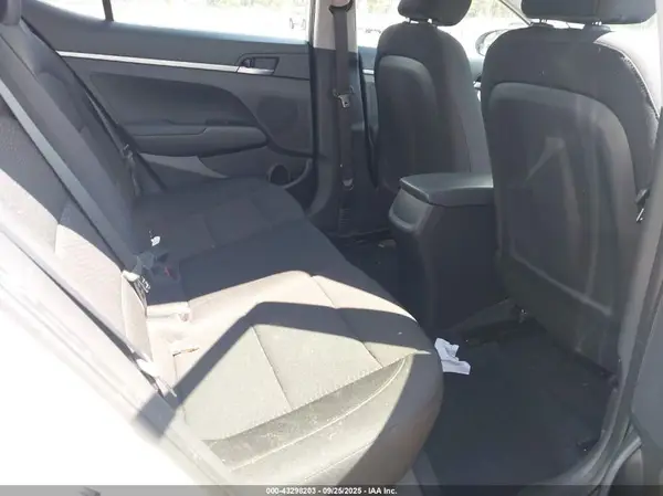 5NPD74LF3KH442023 2019 HYUNDAI ELANTRA - Image 8