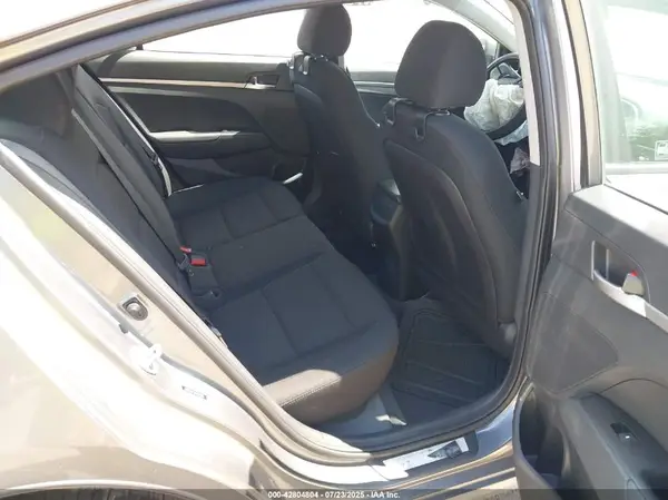 5NPD74LF3KH447223 2019 HYUNDAI ELANTRA - Image 8