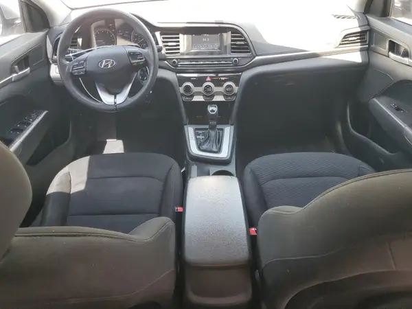 5NPD74LF3KH447450 2019 HYUNDAI ELANTRA - Image 8