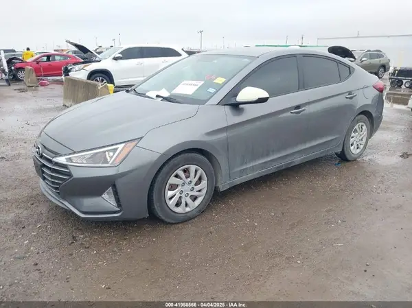 5NPD74LF3KH451188 2019 HYUNDAI ELANTRA - Image 2