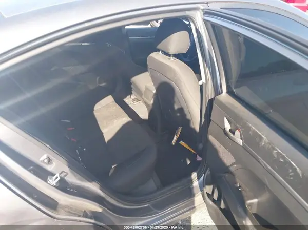 5NPD74LF3KH453524 2019 HYUNDAI ELANTRA - Image 8