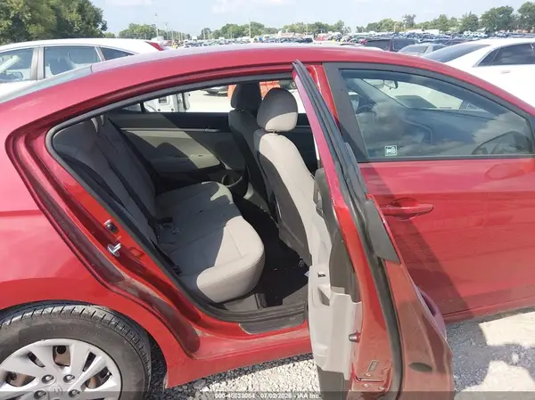 5NPD74LF3KH457797 2019 HYUNDAI ELANTRA - Image 8