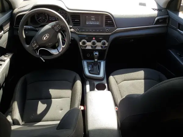 5NPD74LF3KH460425 2019 HYUNDAI ELANTRA - Image 8