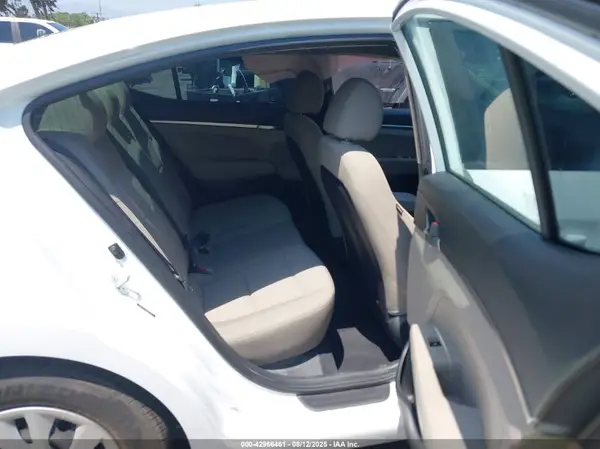 5NPD74LF3KH461137 2019 HYUNDAI ELANTRA - Image 8