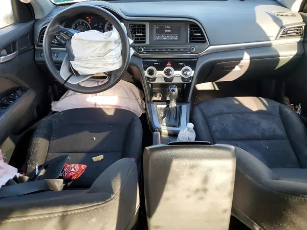 5NPD74LF3KH466953 2019 HYUNDAI ELANTRA - Image 8