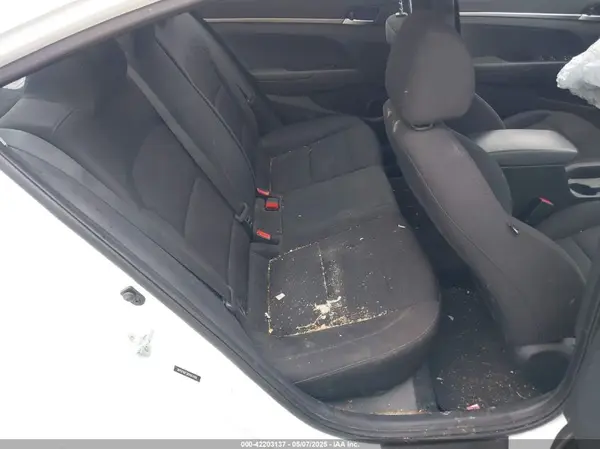 5NPD74LF3KH467486 2019 HYUNDAI ELANTRA - Image 8