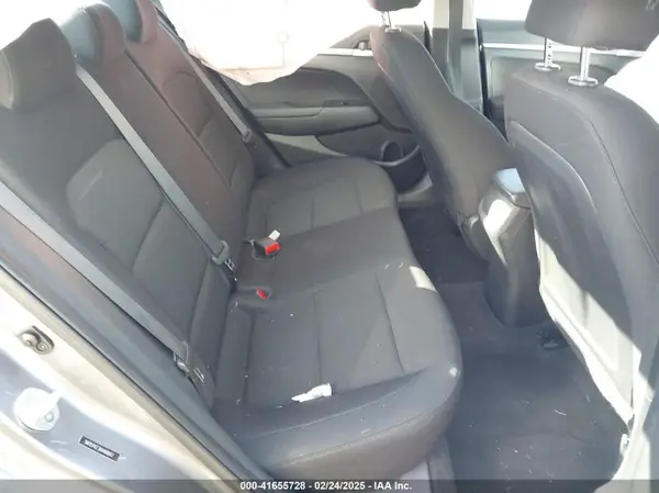5NPD74LF3KH468847 2019 HYUNDAI ELANTRA - Image 8