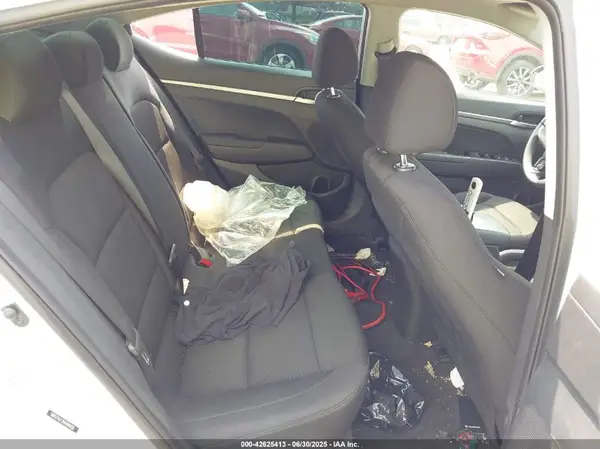 5NPD74LF3KH468928 2019 HYUNDAI ELANTRA - Image 8
