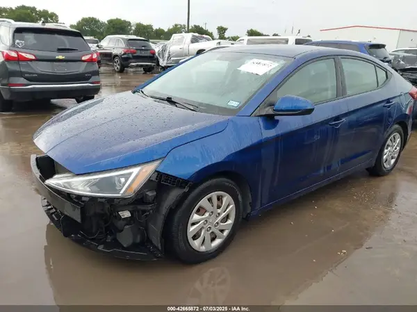 5NPD74LF3KH469495 2019 HYUNDAI ELANTRA - Image 2