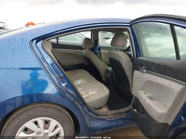 5NPD74LF3KH469495 2019 HYUNDAI ELANTRA - Image 8