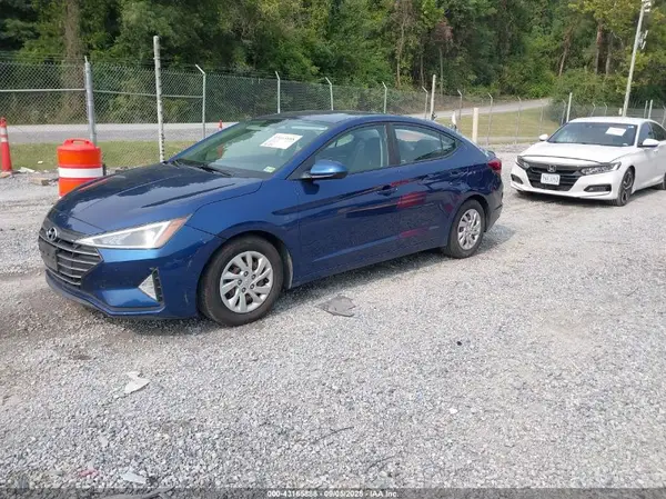 5NPD74LF3KH472106 2019 HYUNDAI ELANTRA - Image 2