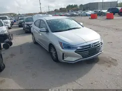 5NPD74LF3KH480108 2019 HYUNDAI ELANTRA