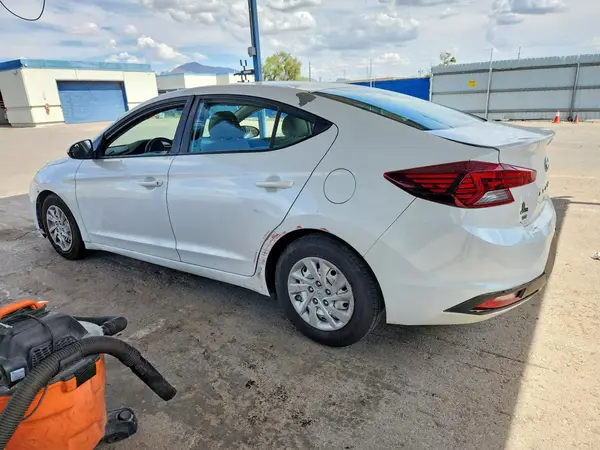 5NPD74LF3KH483722 2019 HYUNDAI ELANTRA - Image 2