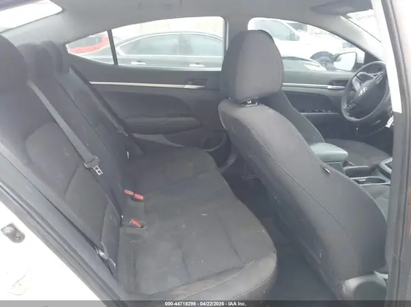 5NPD74LF3KH485986 2019 HYUNDAI ELANTRA - Image 8