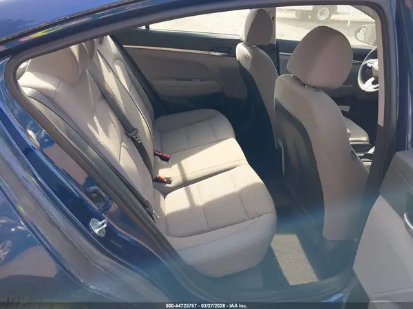 5NPD74LF3KH492789 2019 HYUNDAI ELANTRA - Image 8
