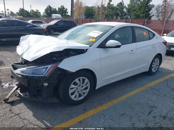5NPD74LF3KH492890 2019 HYUNDAI ELANTRA - Image 2