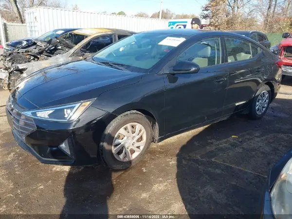 5NPD74LF3KH493196 2019 HYUNDAI ELANTRA - Image 2