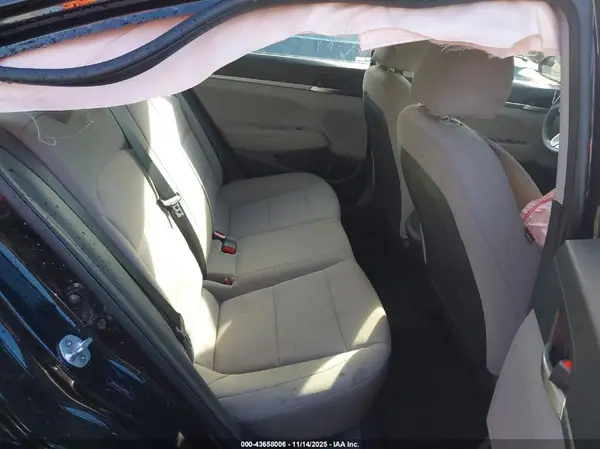 5NPD74LF3KH493196 2019 HYUNDAI ELANTRA - Image 8