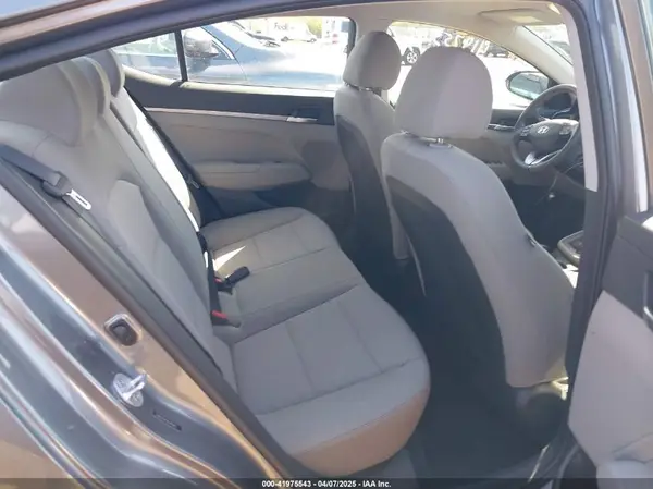 5NPD74LF3KH494171 2019 HYUNDAI ELANTRA - Image 8