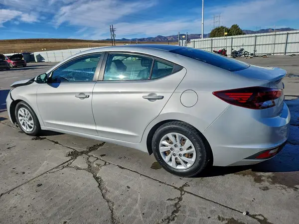 5NPD74LF3KH494316 2019 HYUNDAI ELANTRA - Image 2