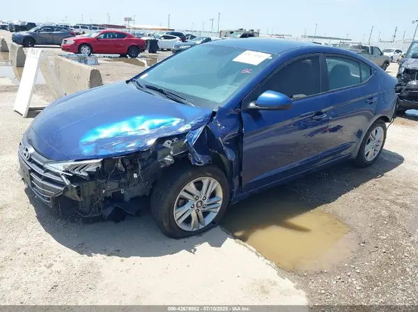 5NPD74LF3KH496373 2019 HYUNDAI ELANTRA - Image 2