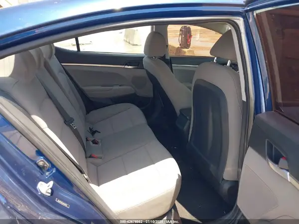 5NPD74LF3KH496373 2019 HYUNDAI ELANTRA - Image 8