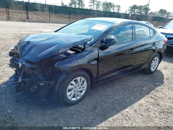 5NPD74LF3LH501105 2020 HYUNDAI ELANTRA - Image 2