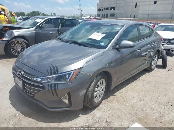 5NPD74LF3LH504165 2020 HYUNDAI ELANTRA - Image 2