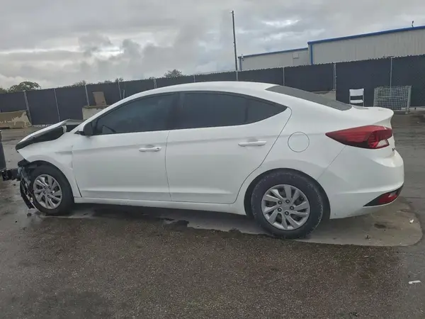 5NPD74LF3LH504456 2020 HYUNDAI ELANTRA - Image 2