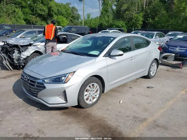 5NPD74LF3LH513724 2020 HYUNDAI ELANTRA - Image 2