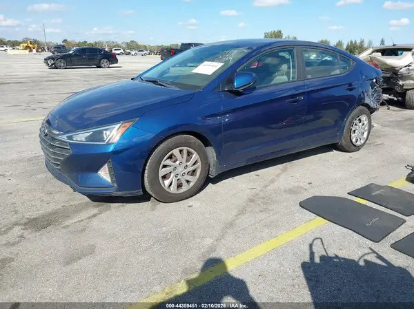 5NPD74LF3LH590562 2020 HYUNDAI ELANTRA - Image 2