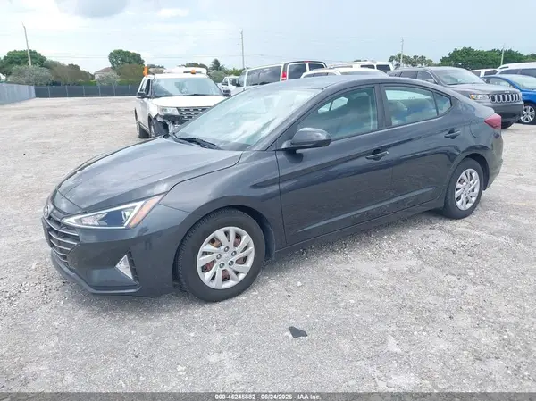 5NPD74LF3LH601608 2020 HYUNDAI ELANTRA - Image 2