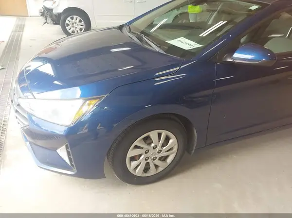 5NPD74LF3LH609983 2020 HYUNDAI ELANTRA - Image 2